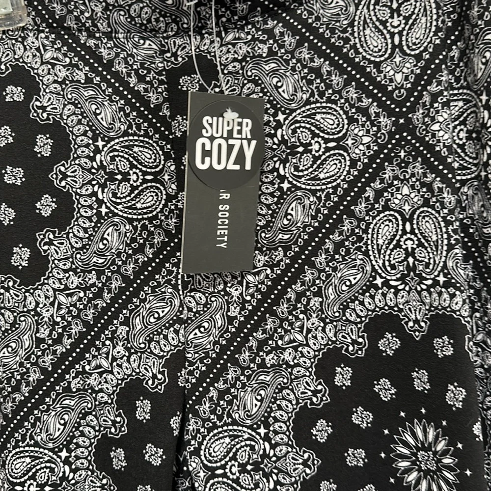 On sale! 2 pair NWT Streetwear Society Large leggings. buy one and get one free! - Picture 2 of 10